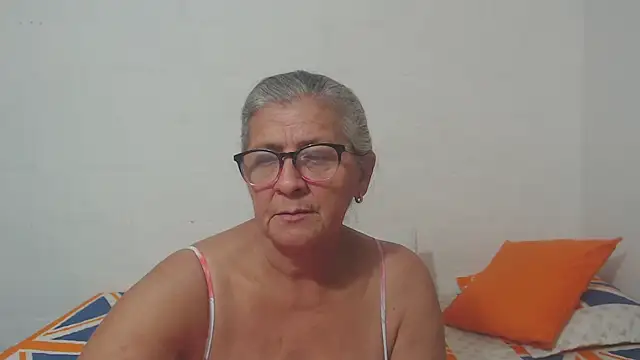 Snapshot of candy_mature_ chatting on 02/18/25, 11:08 candy mature  online show from 02/18/25, 11:08