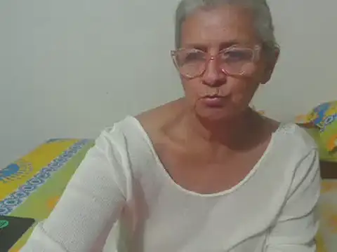 Snapshot of candy_mature_ chatting on 03/07/25, 02:04 candy mature  online show from 03/07/25, 02:04