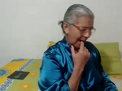 Snapshot of candy_mature_ chatting on 03/20/25, 07:57 candy mature  online show from 03/20/25, 07:57