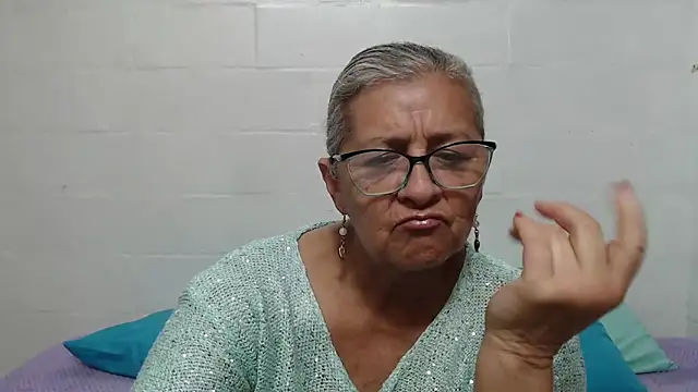 Snapshot of candy_mature_ chatting on 09/30/25, 11:54 candy mature  online show from 09/30/25, 11:54