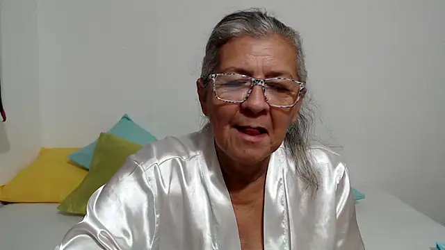 Snapshot of candy_mature_ chatting on 06/26/26, 11:03 candy mature online show from 06/26/26, 11:03