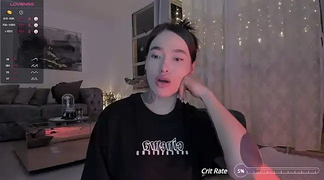 Snapshot of vangie_ chatting on 12/18/24, 03:15 vangie online show from 12/18/24, 03:15