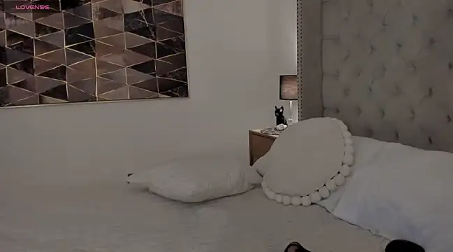 Snapshot of vangie_ chatting on 01/17/25, 02:29 vangie online show from 01/17/25, 02:29