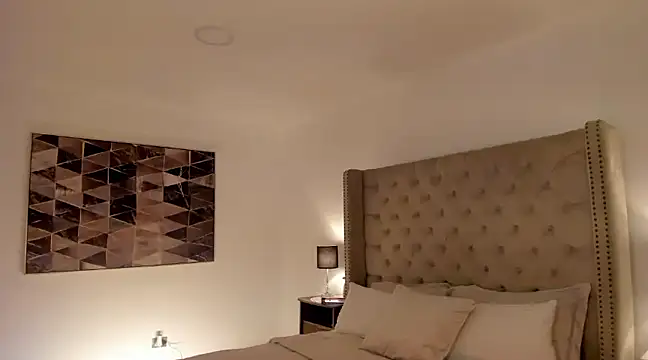 Snapshot of vangie_ chatting on 02/12/25, 02:56 vangie online show from 02/12/25, 02:56