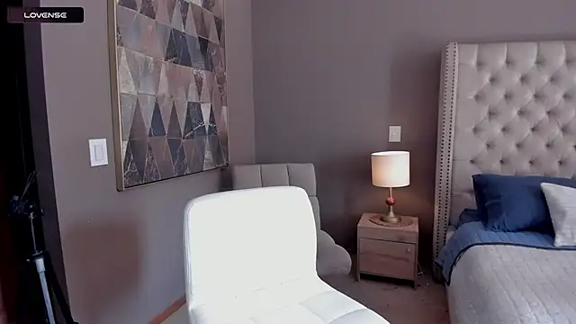 Snapshot of vangie_ chatting on 12/03/25, 05:44 vangie online show from 12/03/25, 05:44