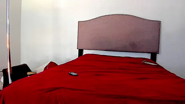 Snapshot of yiauana chatting on 10/26/25, 08:59 yiauana online show from 10/26/25, 08:59