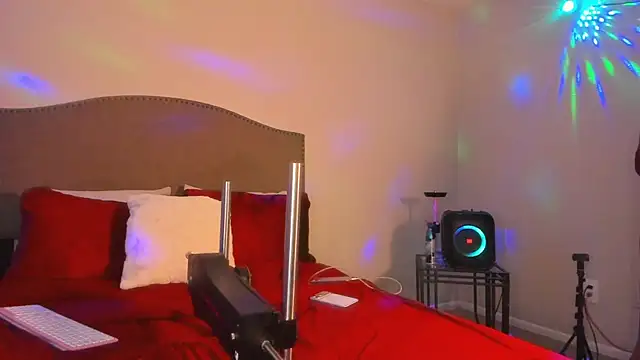 Snapshot of yiauana chatting on 12/01/25, 03:28 yiauana online show from 12/01/25, 03:28