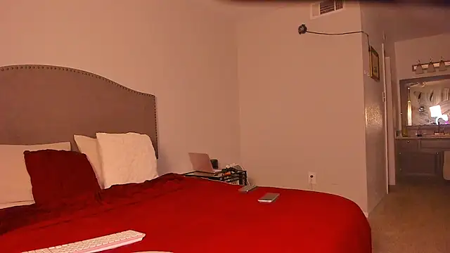 yiauana online show from 03/05/26, 10:11