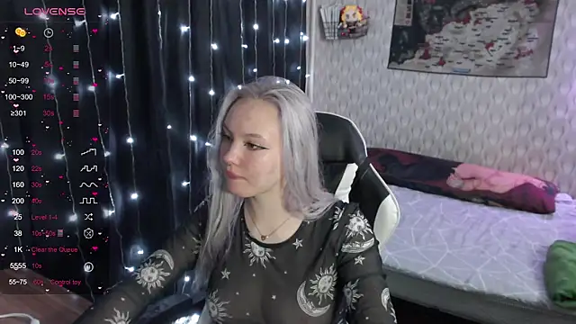 Snapshot of VikaPowers chatting on 12/12/24, 07:37 VikaPowers online show from 12/12/24, 07:37