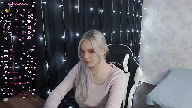 Snapshot of VikaPowers chatting on 01/15/25, 05:47 VikaPowers online show from 01/15/25, 05:47