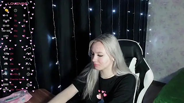 Snapshot of VikaPowers chatting on 01/24/25, 08:00 VikaPowers online show from 01/24/25, 08:00