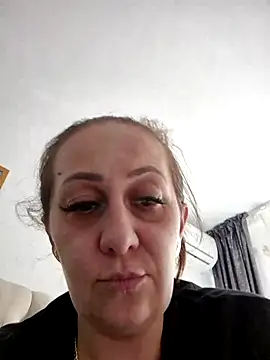Snapshot of AvaLloyd chatting on 03/11/25, 12:39 AvaLloyd online show from 03/11/25, 12:39