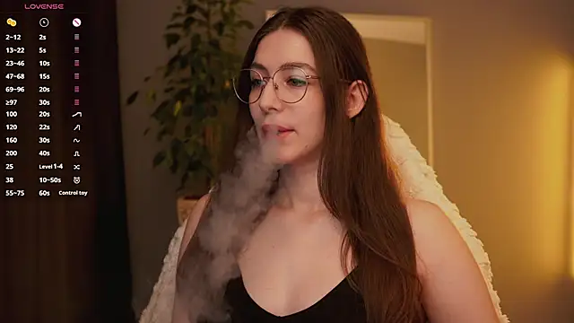 Snapshot of Ester_Hill chatting on 11/25/25, 01:16 Ester Hill online show from 11/25/25, 01:16