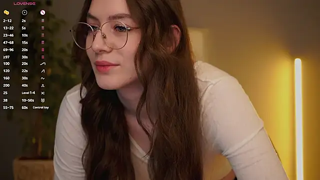 Ester Hill online show from 03/12/26, 02:29