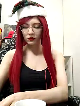 ElliMoor online show from 12/15/24, 01:00