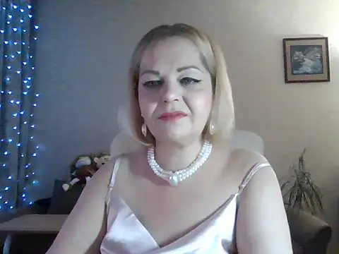 SofiyaPetrova online show from 12/16/25, 04:01