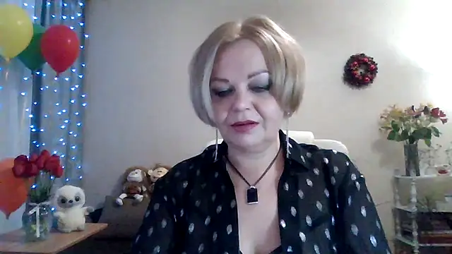 SofiyaPetrova online show from 04/28/26, 06:13