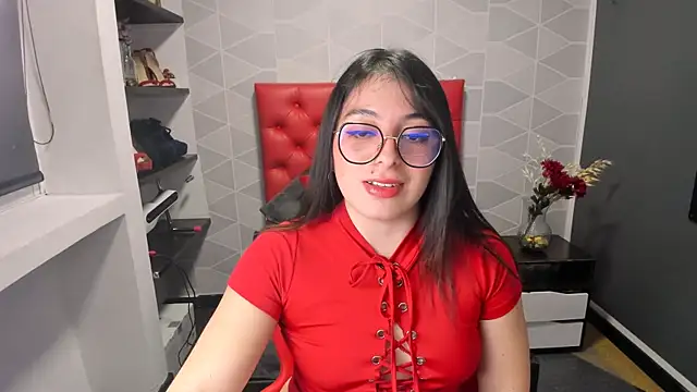 MiaWils  online show from 12/28/24, 10:34