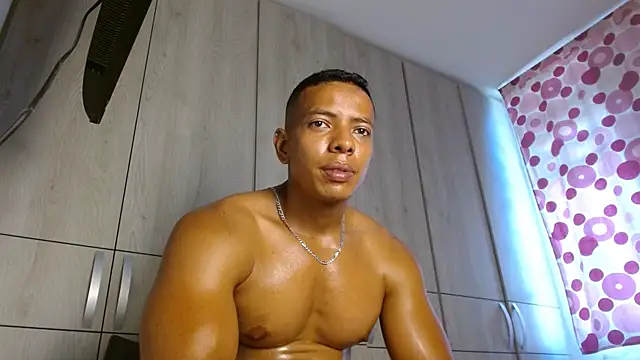 Muscle Brown10 online show from 01/12/25, 02:19