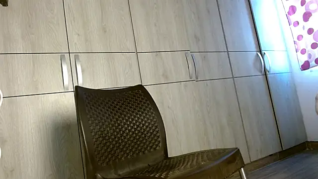 Muscle Brown10 online show from 11/04/25, 12:04