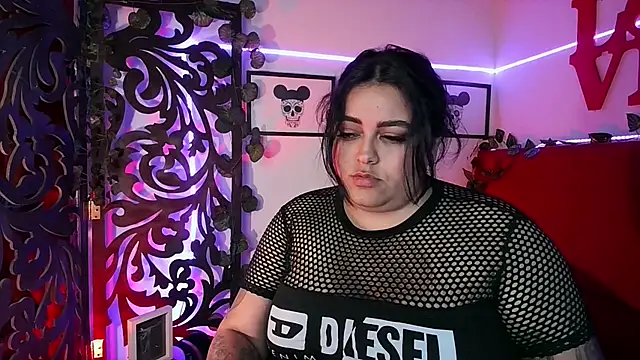 moon sunflower online show from 01/14/25, 10:27