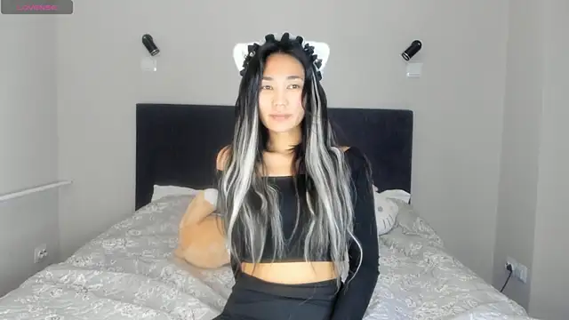 Snapshot of wendy_marvel chatting on 12/25/24, 06:31 wendy marvel online show from 12/25/24, 06:31