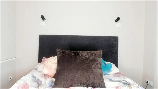 Snapshot of wendy_marvel chatting on 12/26/24, 09:33 wendy marvel online show from 12/26/24, 09:33