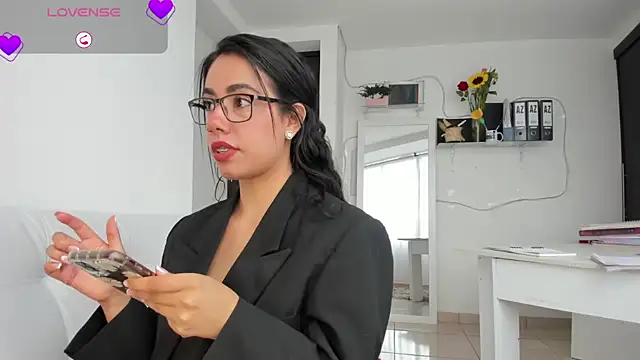 Snapshot of susana_monroy chatting on 03/18/26, 06:55 susana monroy online show from 03/18/26, 06:55