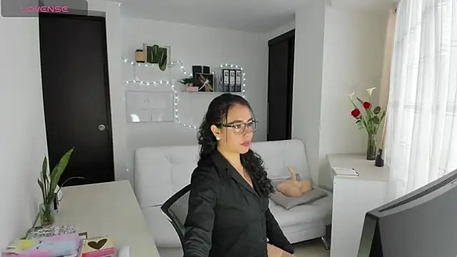 Snapshot of susana_monroy chatting on 06/03/26, 06:46 susana monroy online show from 06/03/26, 06:46