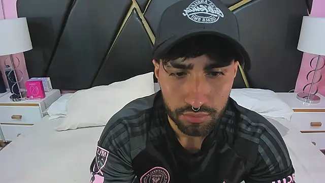 MilanZaire online show from 11/26/25, 12:33