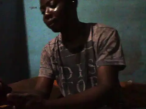 Snapshot of little__joy chatting on 09/15/25, 12:43 little  joy online show from 09/15/25, 12:43