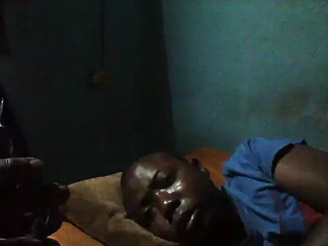 Snapshot of little__joy chatting on 09/24/25, 12:25 little  joy online show from 09/24/25, 12:25