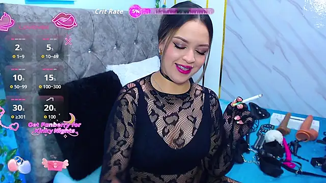 Snapshot of krysten_ritter2 chatting on 12/05/25, 04:32 krysten ritter2 online show from 12/05/25, 04:32