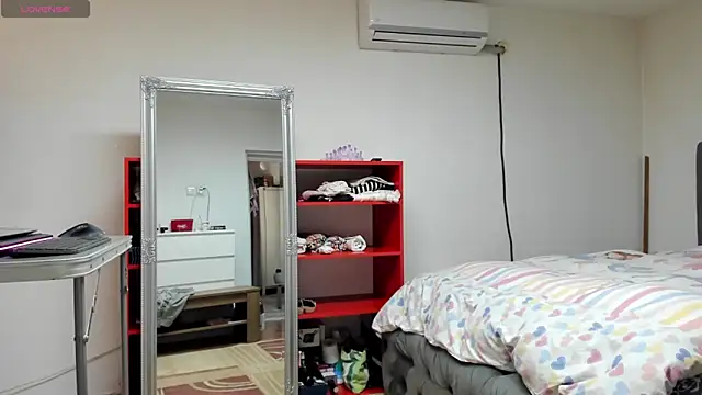 Snapshot of supermanboy94 chatting on 03/10/25, 07:10 supermanboy94 online show from 03/10/25, 07:10