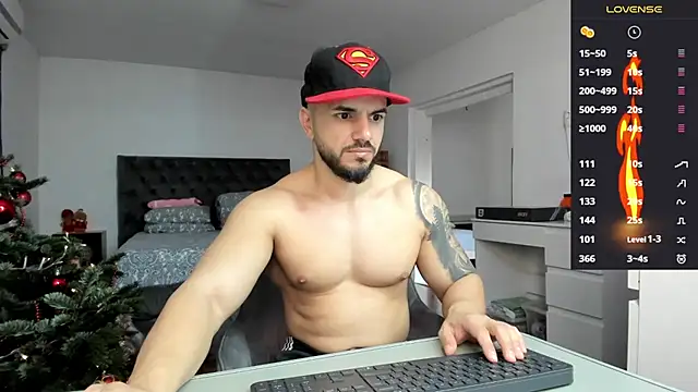 supermanboy94 online show from 12/02/25, 06:52