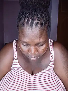 Snapshot of African_Bigass chatting on 06/25/26, 01:26 African Bigass online show from 06/25/26, 01:26