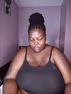 Snapshot of African_Bigass chatting on 07/06/26, 02:41 African Bigass online show from 07/06/26, 02:41