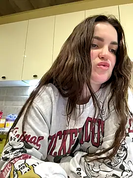 Snapshot of Karolina_llove chatting on 11/13/25, 12:15 Karolina llove online show from 11/13/25, 12:15