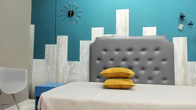 Snapshot of Rhaegal_hot chatting on 12/19/24, 11:25 Rhaegal hot online show from 12/19/24, 11:25