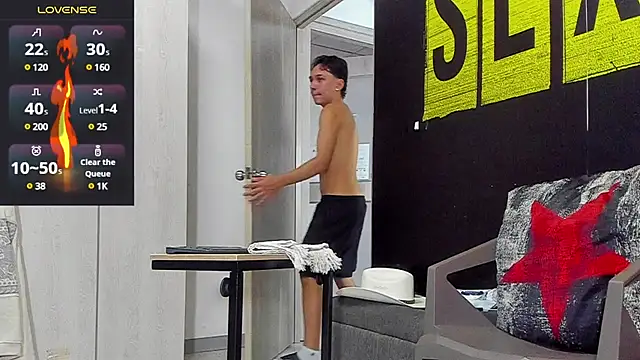 Snapshot of Rhaegal_hot chatting on 02/22/25, 02:41 Rhaegal hot online show from 02/22/25, 02:41