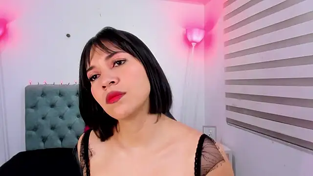 Snapshot of lina_bedoya_ chatting on 01/21/25, 11:46 lina bedoya  online show from 01/21/25, 11:46