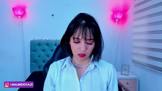 Snapshot of lina_bedoya_ chatting on 01/28/25, 11:49 lina bedoya  online show from 01/28/25, 11:49