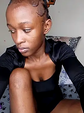 Snapshot of Shanniva chatting on 03/13/25, 12:59 Shanniva online show from 03/13/25, 12:59