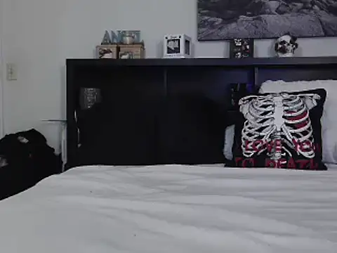 CrystalLakeXO online show from 02/21/25, 05:56