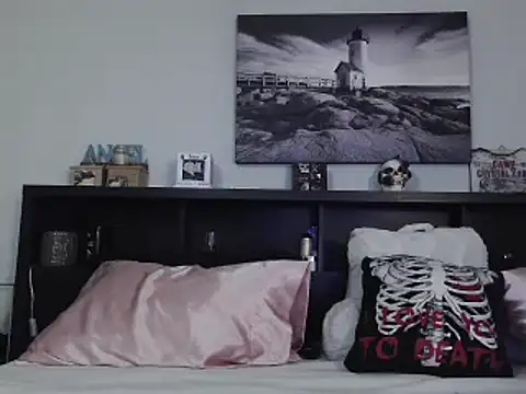 CrystalLakeXO online show from 03/03/25, 04:58