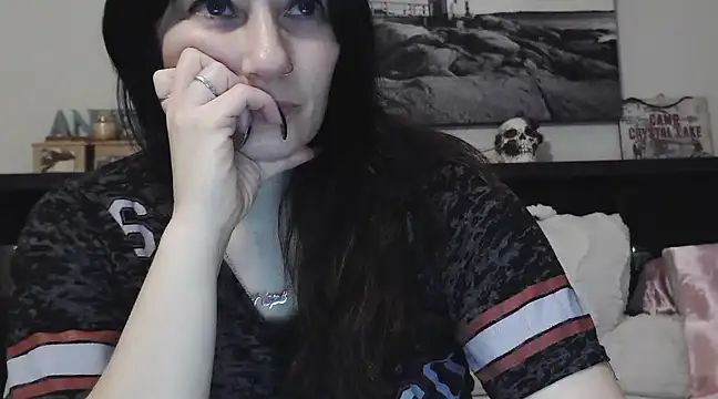 CrystalLakeXO online show from 03/19/25, 08:45