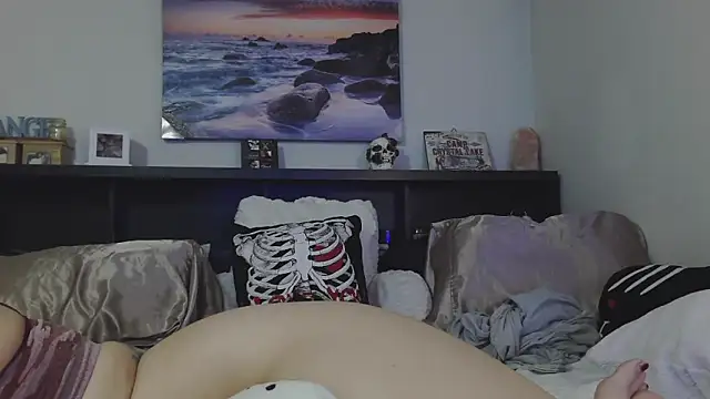 CrystalLakeXO online show from 09/18/25, 04:36