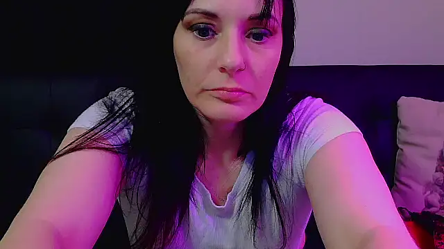 CrystalLakeXO online show from 02/07/26, 06:17