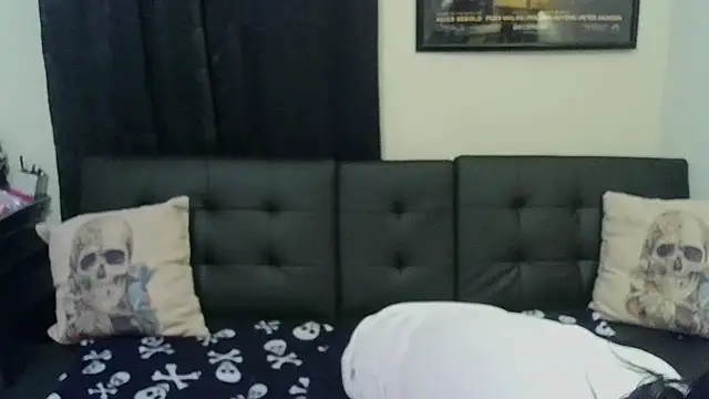 CrystalLakeXO online show from 02/09/26, 06:50