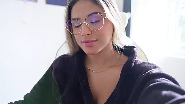 SaraParisi online show from 01/23/25, 09:50